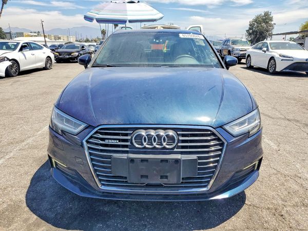 2018 AUDI A3 e-tron Premium Plus