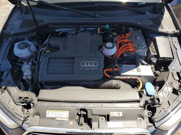 2018 AUDI A3 e-tron Premium Plus