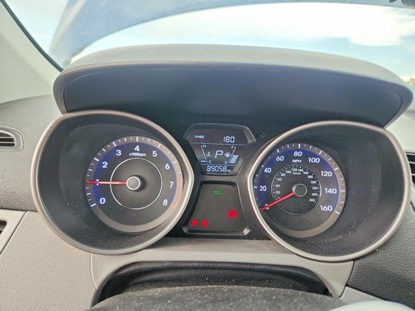 2016 HYUNDAI ELANTRA