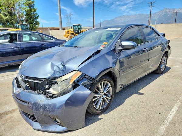 2015 TOYOTA COROLLA