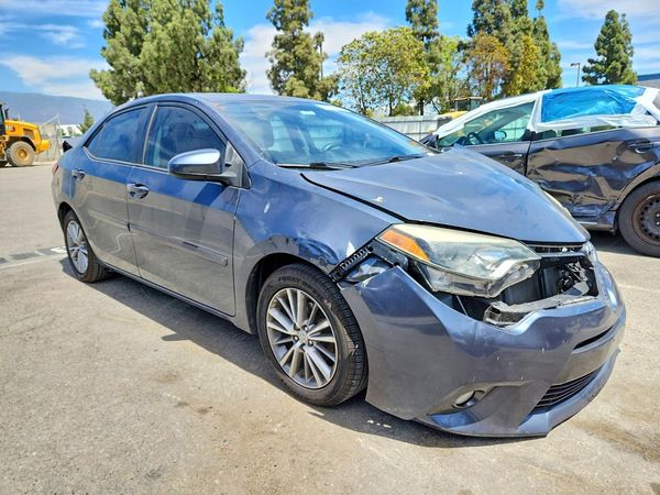 2015 TOYOTA COROLLA