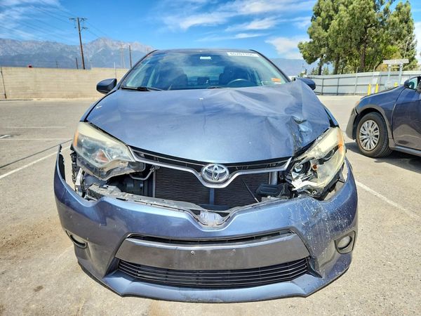 2015 TOYOTA COROLLA