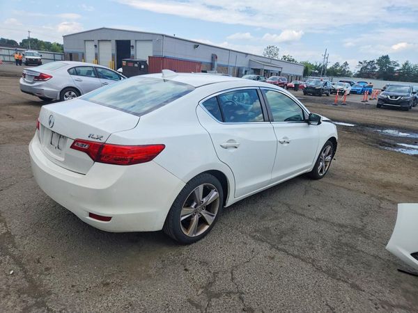 2014 ACURA ILX