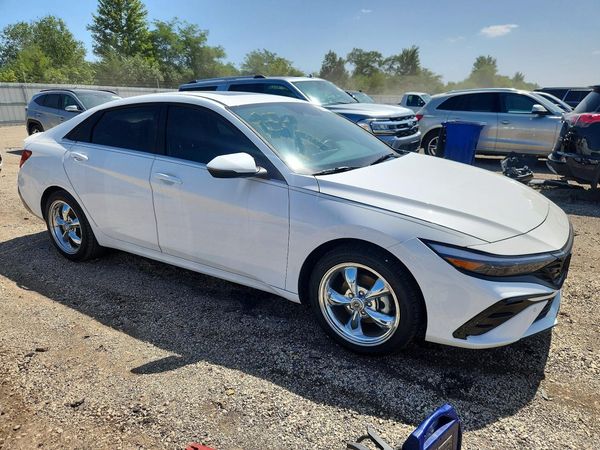 2024 HYUNDAI ELANTRA Limited