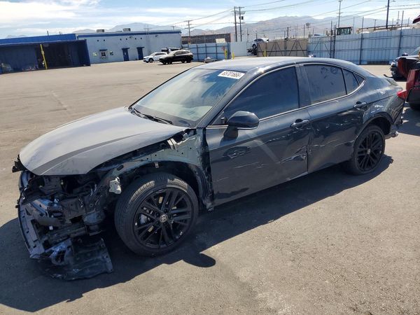 2025 TOYOTA CAMRY