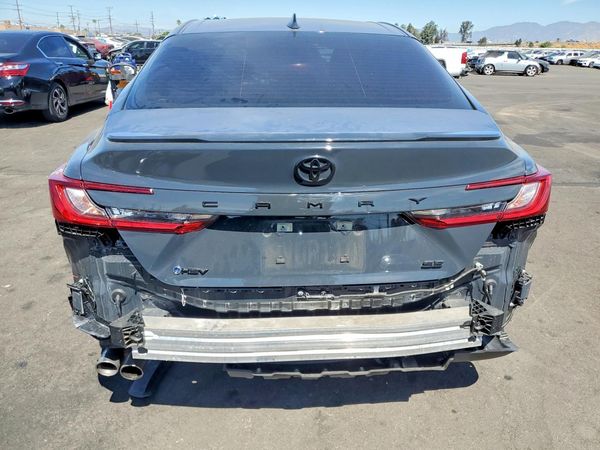 2025 TOYOTA CAMRY