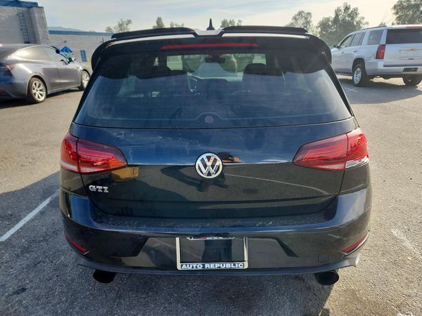 2018 VOLKSWAGEN GTI S, SE, Autobahn — DIRR