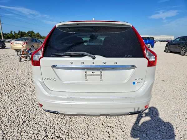 2016 VOLVO XC60