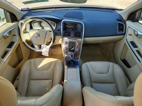 2016 VOLVO XC60
