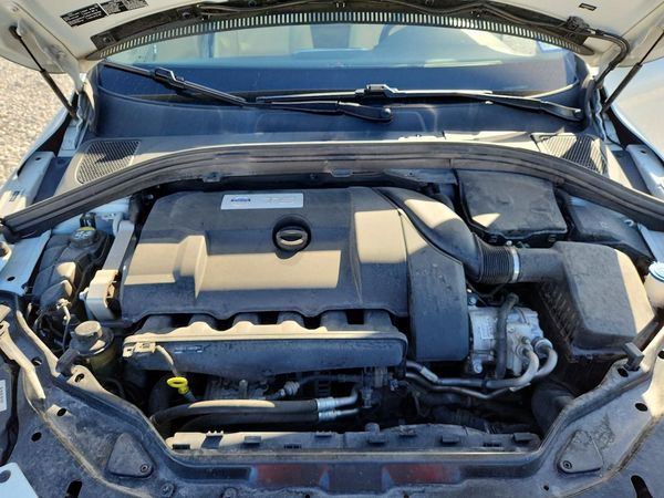 2016 VOLVO XC60
