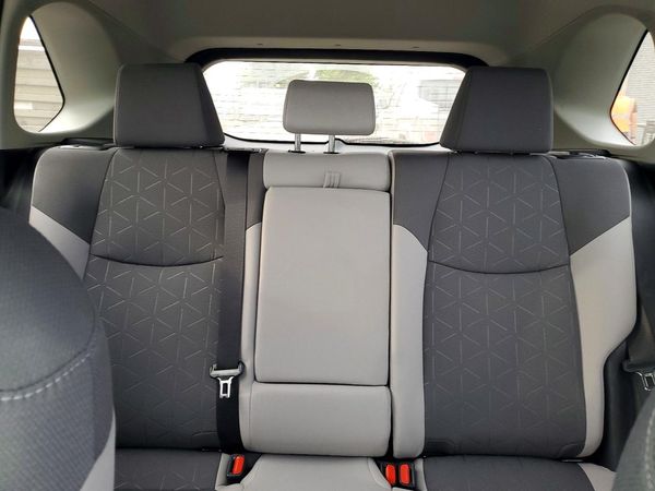2025 TOYOTA RAV4 XLE — SUVN