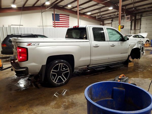 2018 CHEVROLET SILVERADO LT