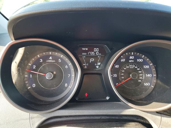 2013 HYUNDAI ELANTRA