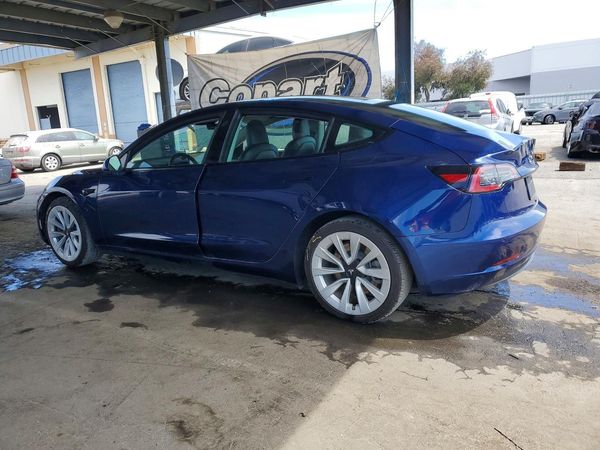 2022 TESLA MODEL 3