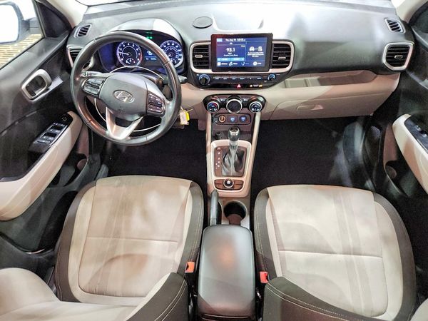 2021 HYUNDAI VENUE SEL & Denim