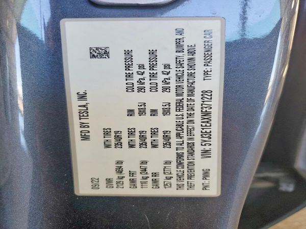 2022 TESLA MODEL 3