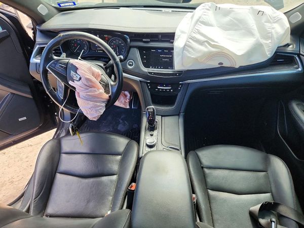 2023 CADILLAC XT5 Sport