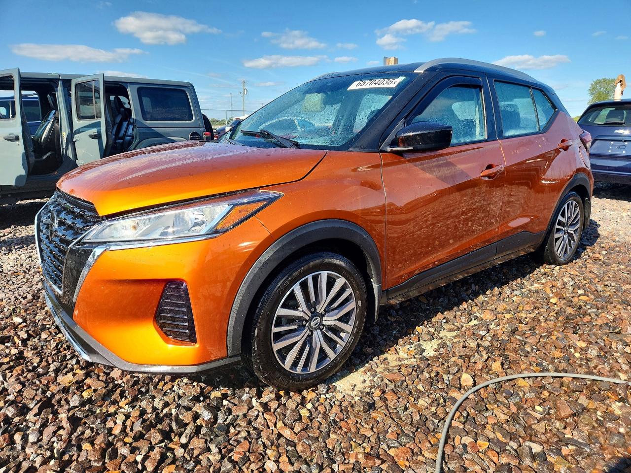 2021 NISSAN KICKS SV — Front 3/4