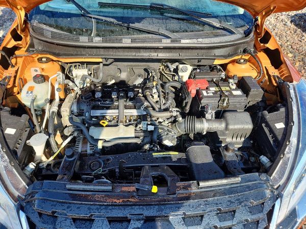 2021 NISSAN KICKS SV — Engine bay
