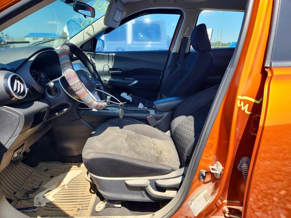2021 NISSAN KICKS SV — LOOS