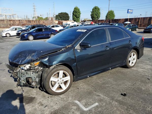 2013 TOYOTA CAMRY