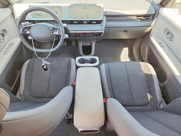 2022 HYUNDAI IONIQ SE