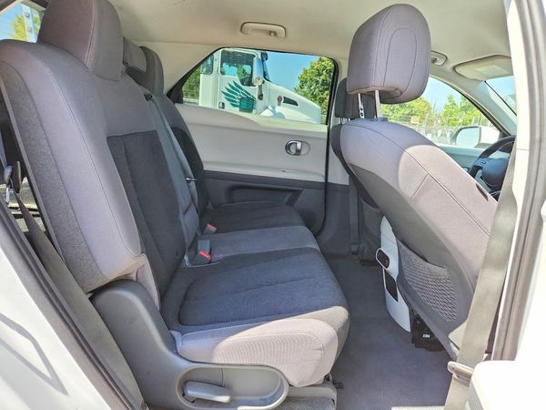 2022 HYUNDAI IONIQ SE