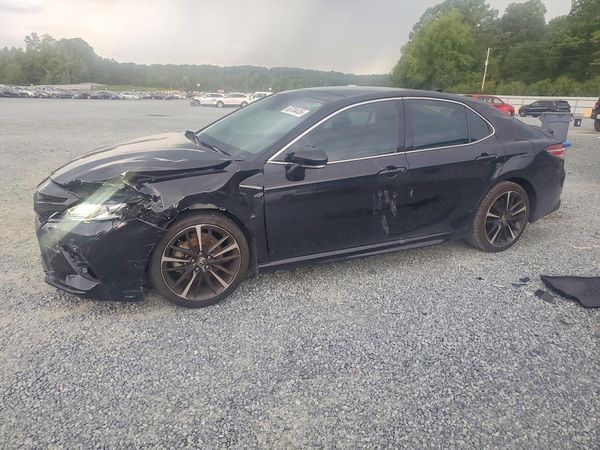 2020 TOYOTA CAMRY