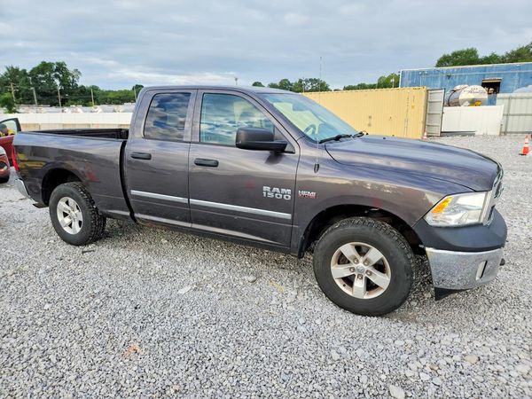 2014 RAM 1500 ST QUAD CAB 4X4