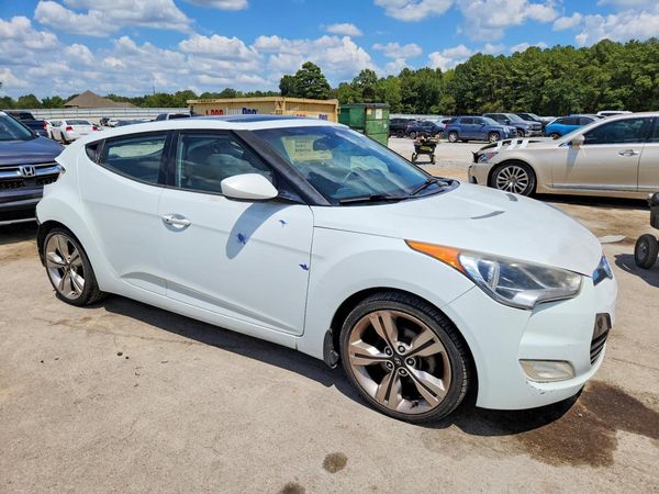 2013 HYUNDAI VELOSTER