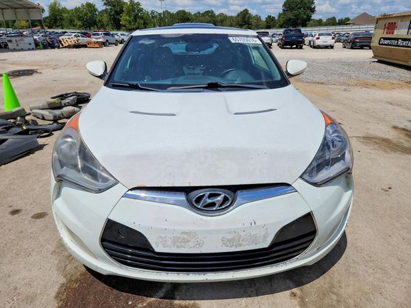 2013 HYUNDAI VELOSTER