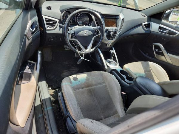 2013 HYUNDAI VELOSTER