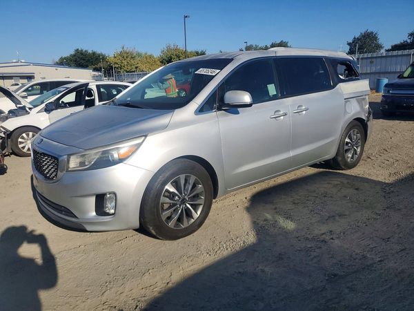 2015 KIA SEDONA