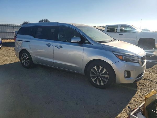 2015 KIA SEDONA