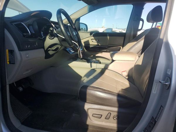 2015 KIA SEDONA