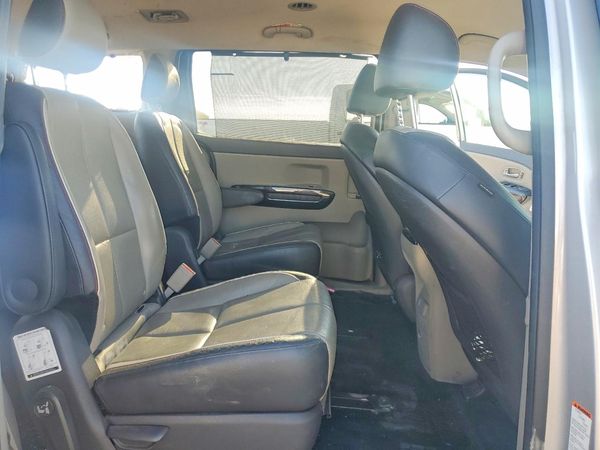 2015 KIA SEDONA