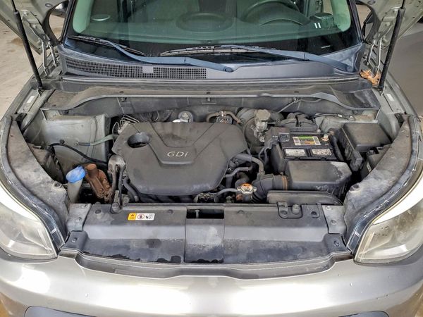 2015 KIA SOUL GL(Middle-low grade) — Engine bay
