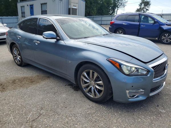 2018 INFINITI Q70