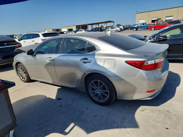 2015 LEXUS ES