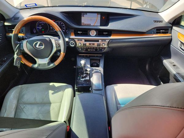 2015 LEXUS ES