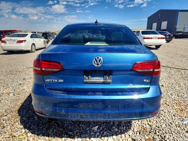 2018 VOLKSWAGEN JETTA