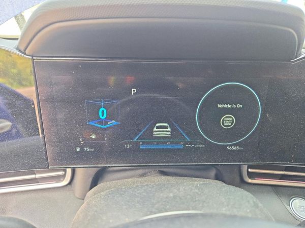 2022 HYUNDAI ELANTRA SEL w/ Premium Pkg — ODOM