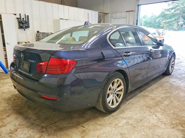 2016 BMW 528