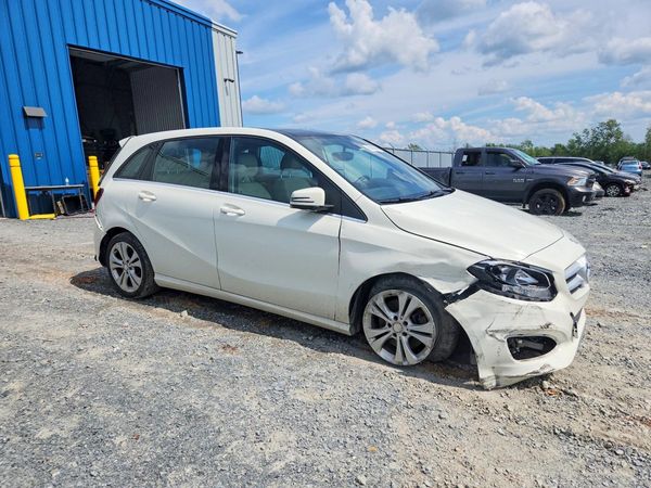 2017 MERCEDES-BENZ B