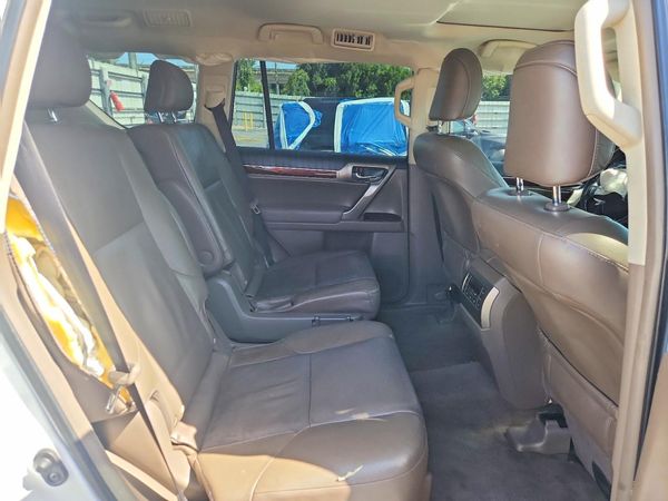 2017 LEXUS GX