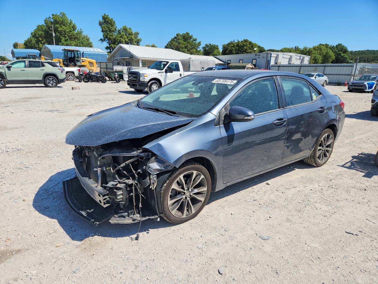 2018 TOYOTA COROLLA L/LE/SE/XLE/XSE — Front 3/4