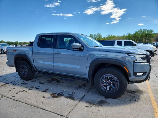 2025 NISSAN FRONTIER