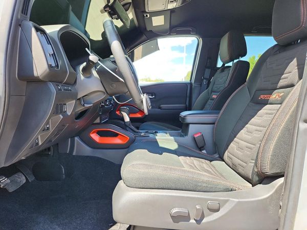 2025 NISSAN FRONTIER