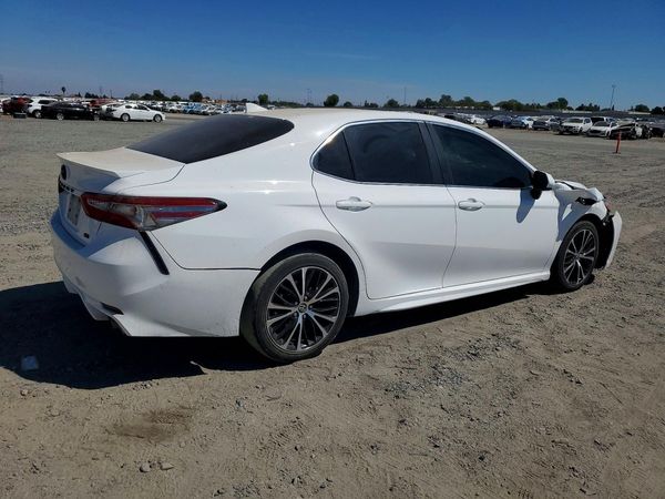 2020 TOYOTA CAMRY