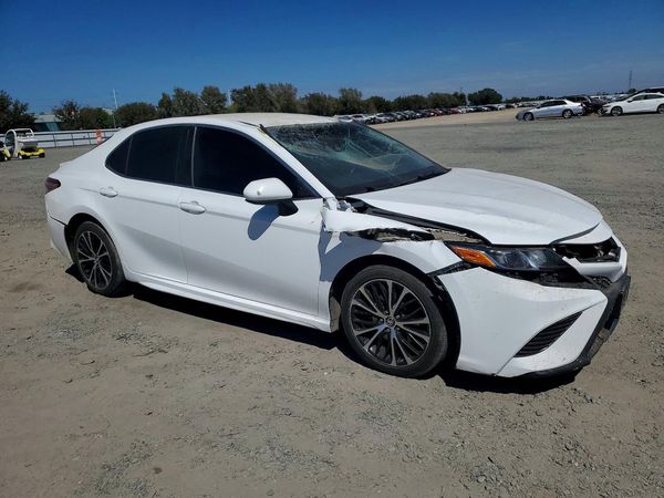 2020 TOYOTA CAMRY